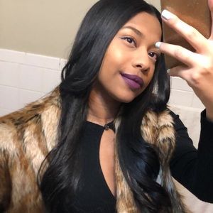 Meet your Posher, Alondra